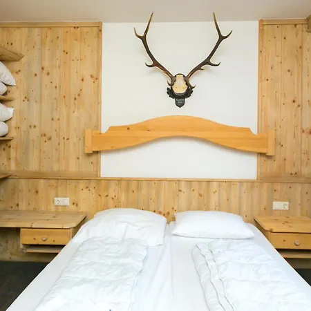 Annexe Kristall Aparthotel Saalbach-Hinterglemm